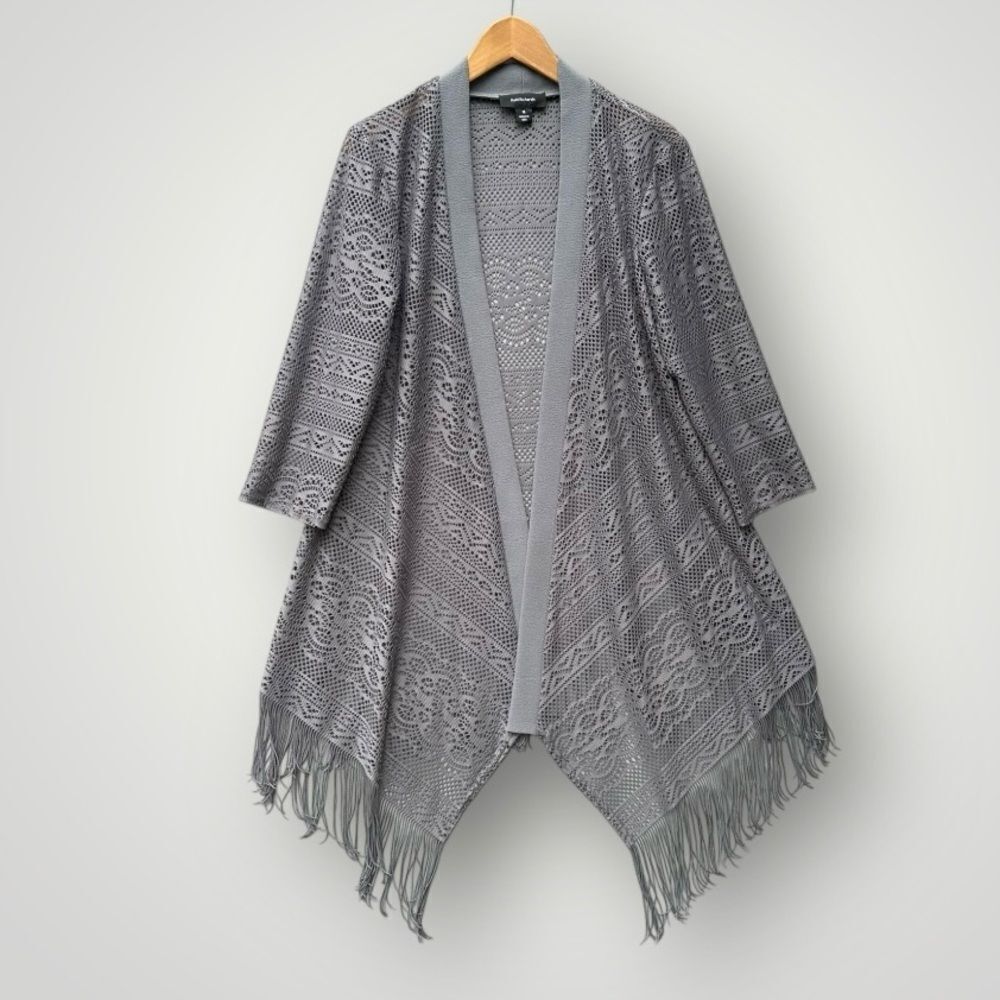 5 for $45  R&M Richards Open Top Komono Lace Women Size 18 Gray